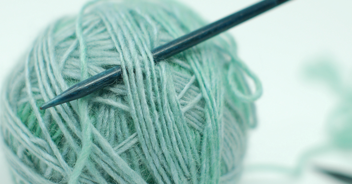 needle ball of yarn